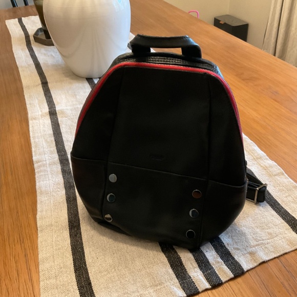 Hammitt Hunter Medium EUC used only one time! - Picture 3 of 5